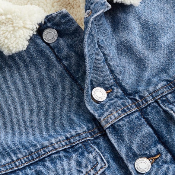 Denim blue/cream comfy jacket with thick cotton it runs large - Picture 4 of 4